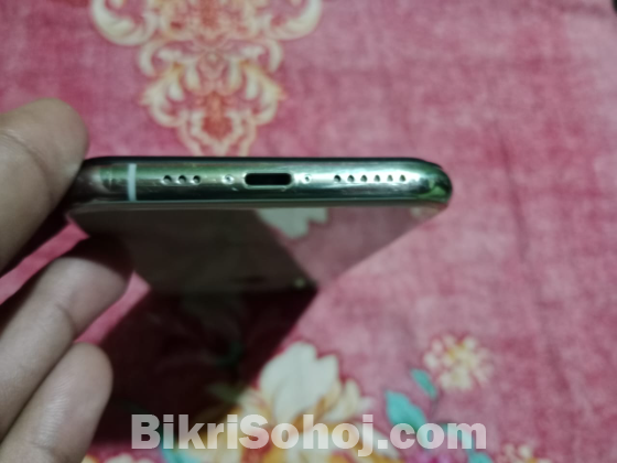 iPhone XS